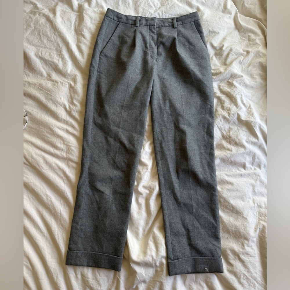 ARITZIA (The Group Babaton): Gray felt cuffed slacks — Great condition